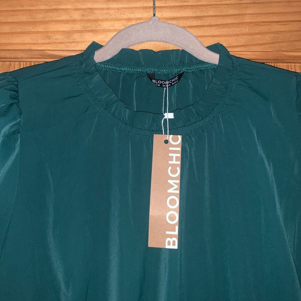 BloomChic long sleeve dress with pockets!